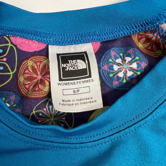 North Face long sleeved pullover breathable base layer LIKE NEW - Picture 6 of 8